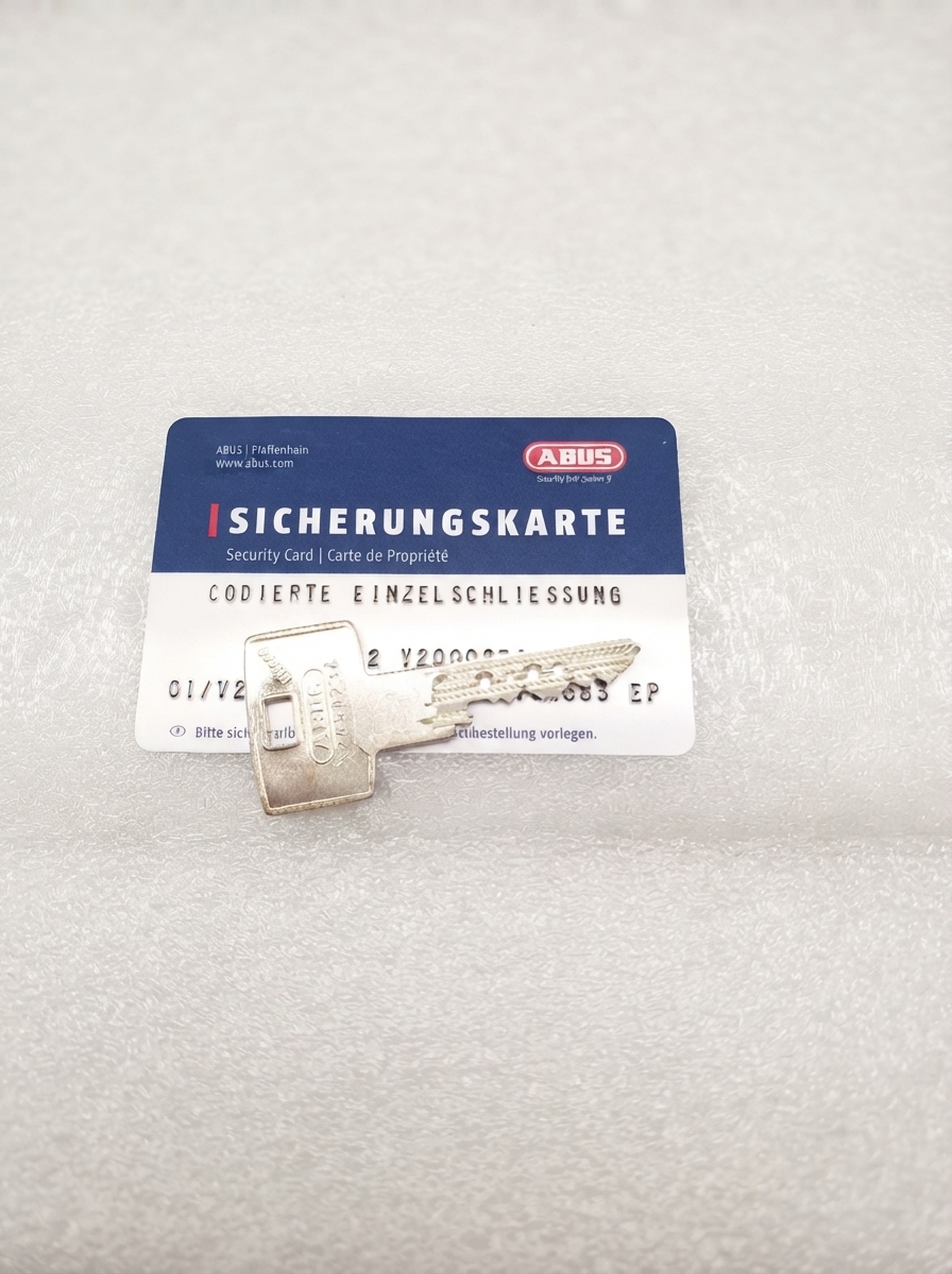 Sicherheitsschlüssel mit Sicherungskarte